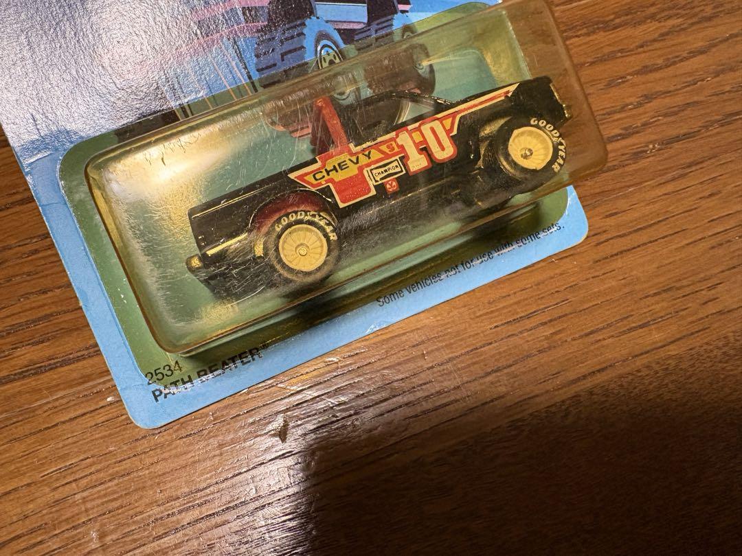旧いHot Wheels Trailbusters Chevy リアルライダース