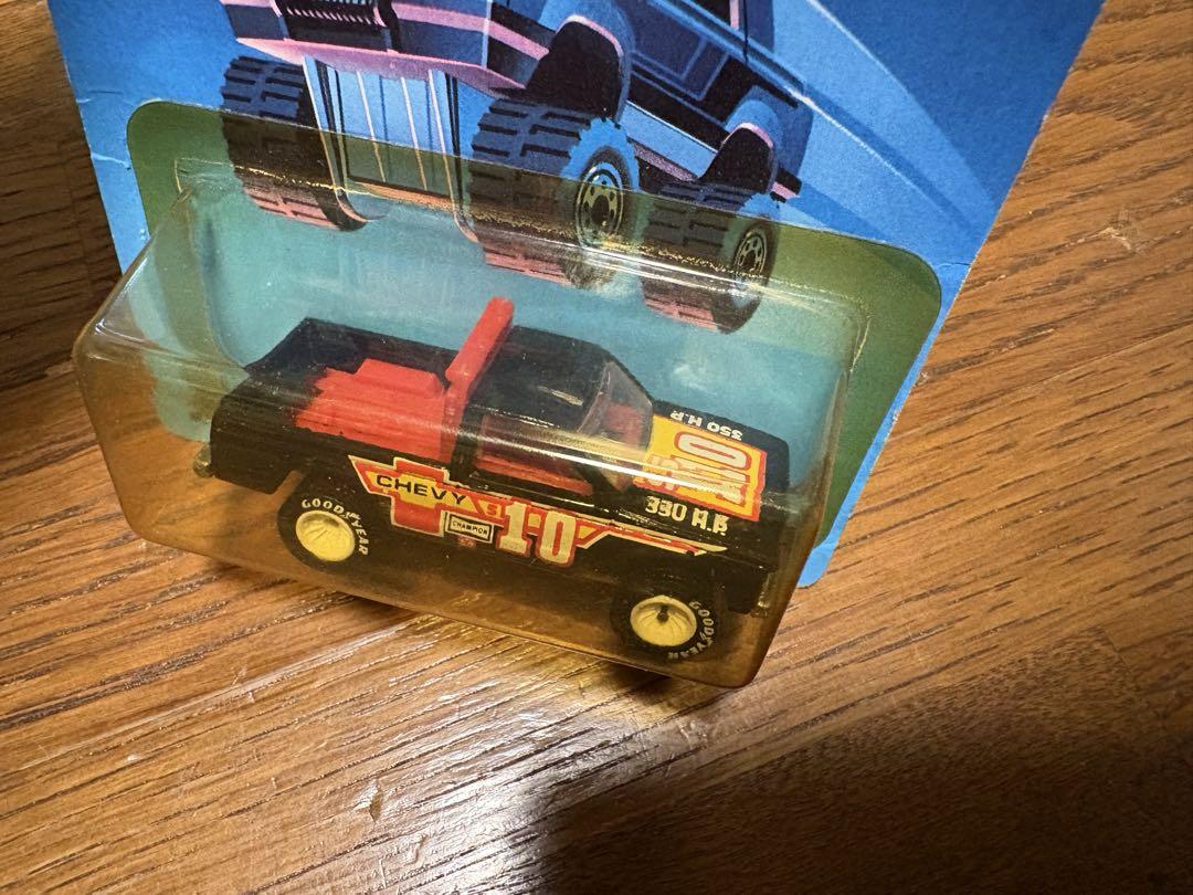 旧いHot Wheels Trailbusters Chevy リアルライダース
