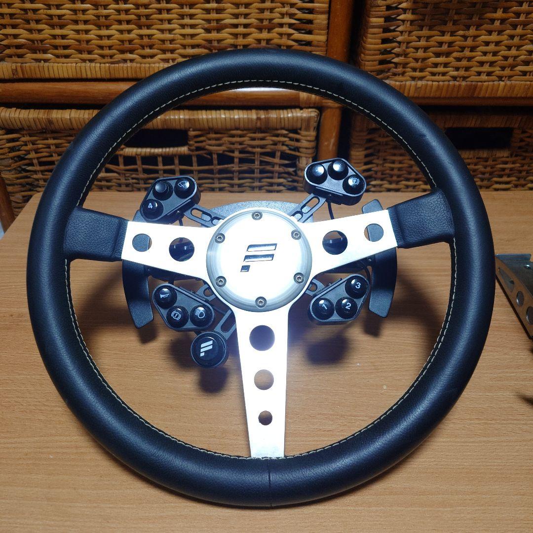 FANATEC ステアリングホイールとペダルセット