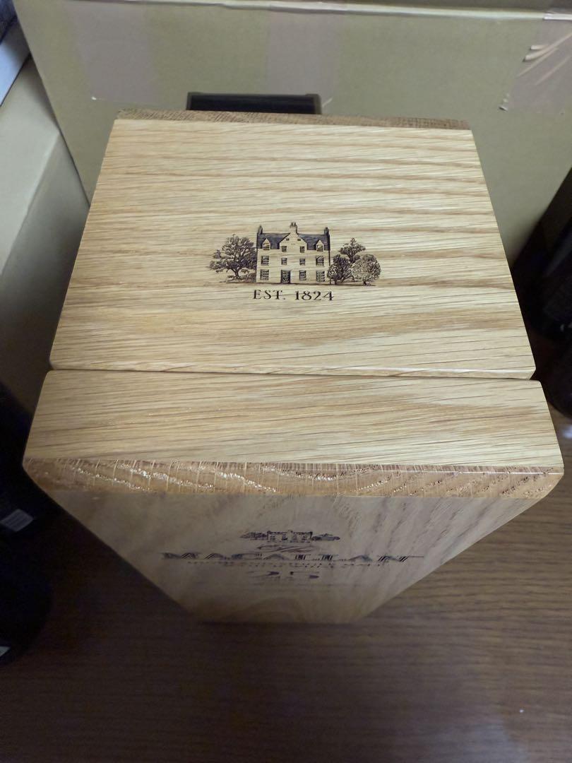 The Macallan 25年 ハイランドシングルモルトウイスキー