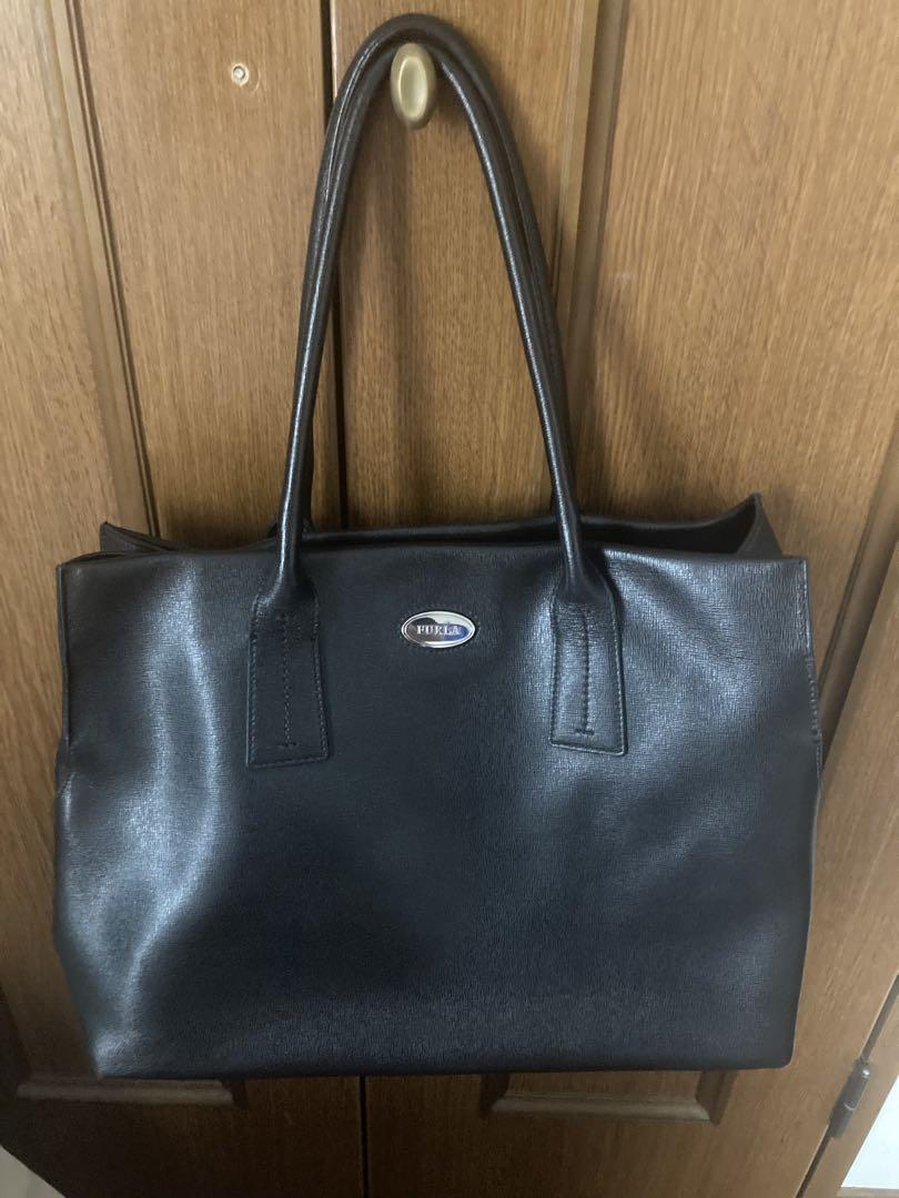 FURLA 革　黒トートバッグ