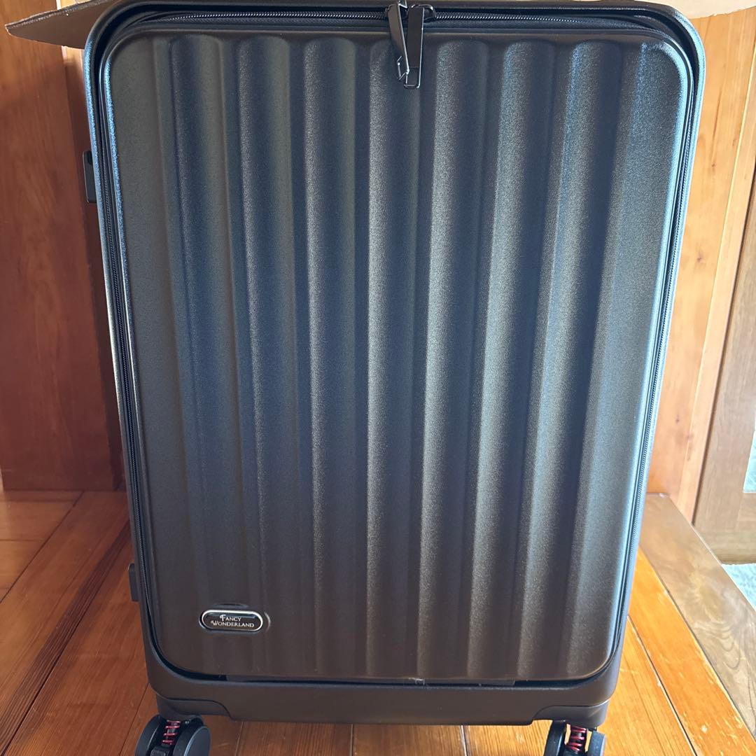 キャリーケース(ブラック)Mサイズ