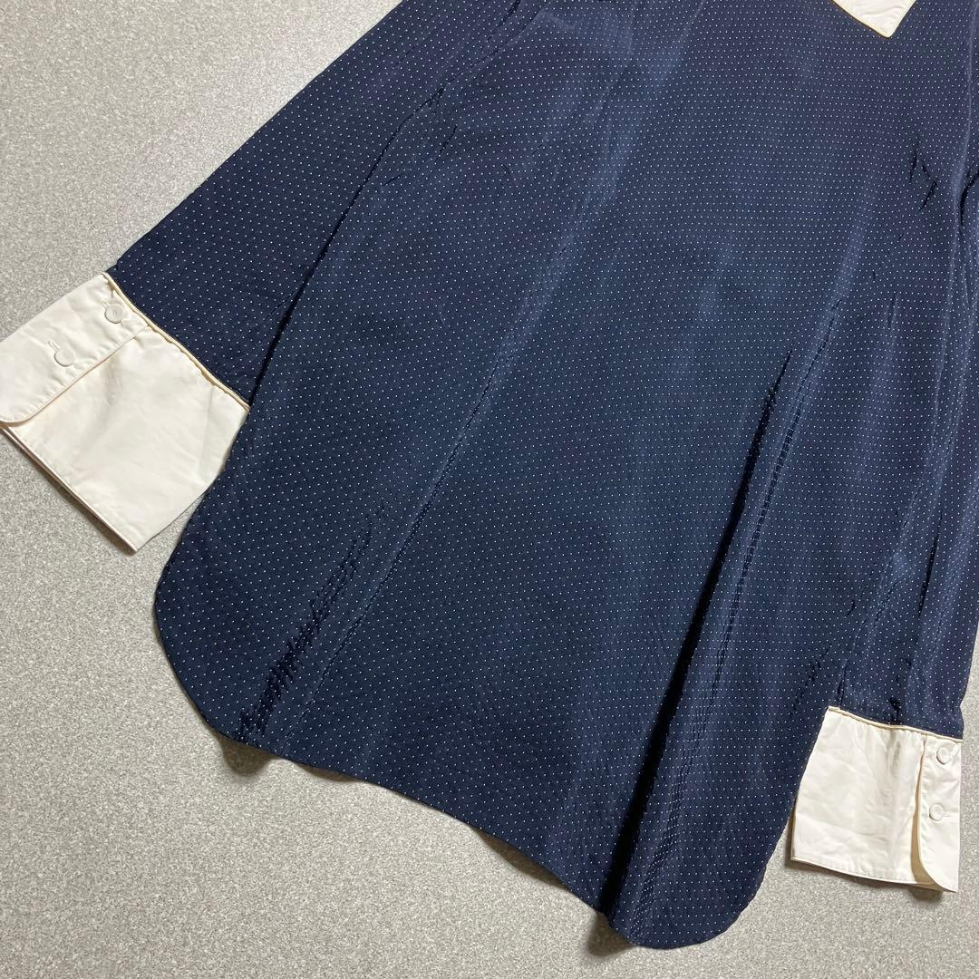 タック 長袖ブラウス