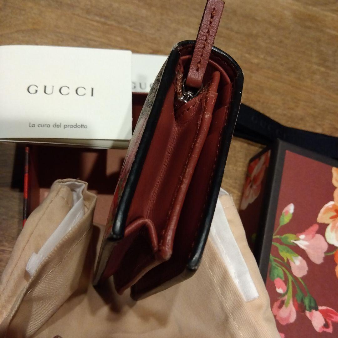GUCCI ブルームス 花柄 二つ折り財布