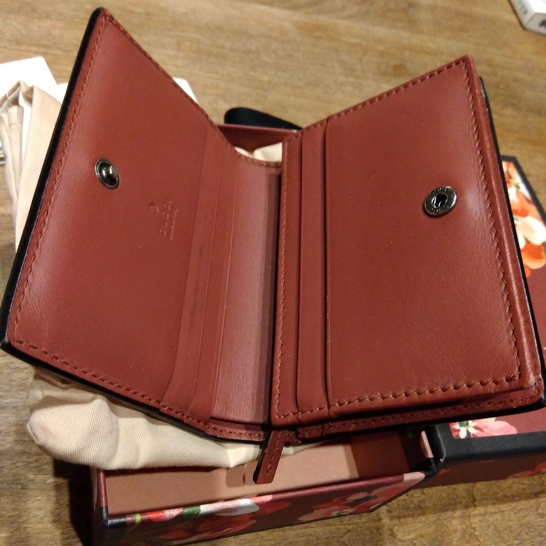 GUCCI ブルームス 花柄 二つ折り財布