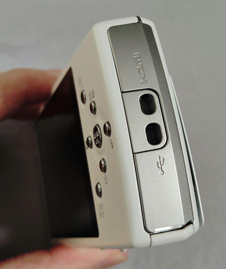 FUJIFILM FinePix Z2000EXR 白(美品）