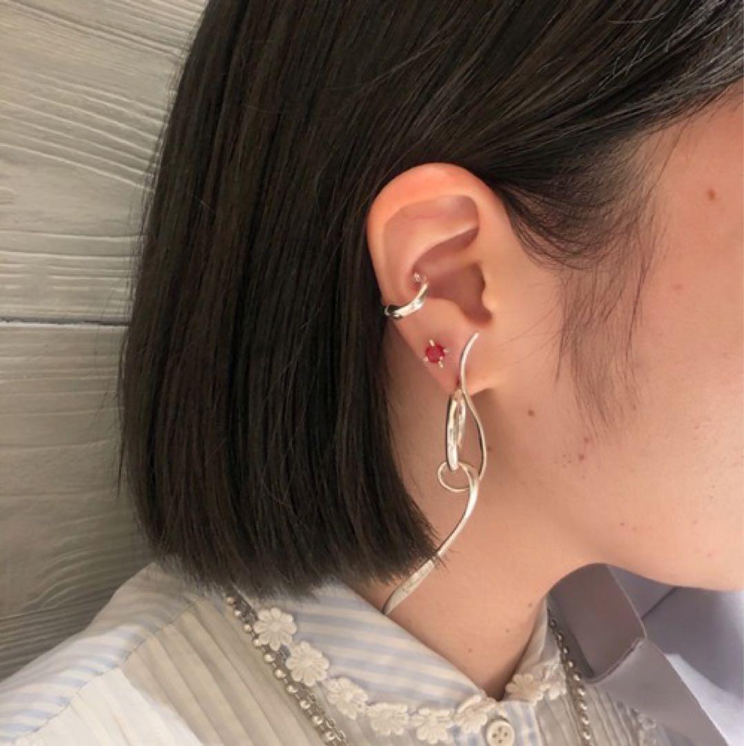 e.m. シルバー ボリューム ピアス片耳用 e.m. シルバー ボリューム ピアス片耳用