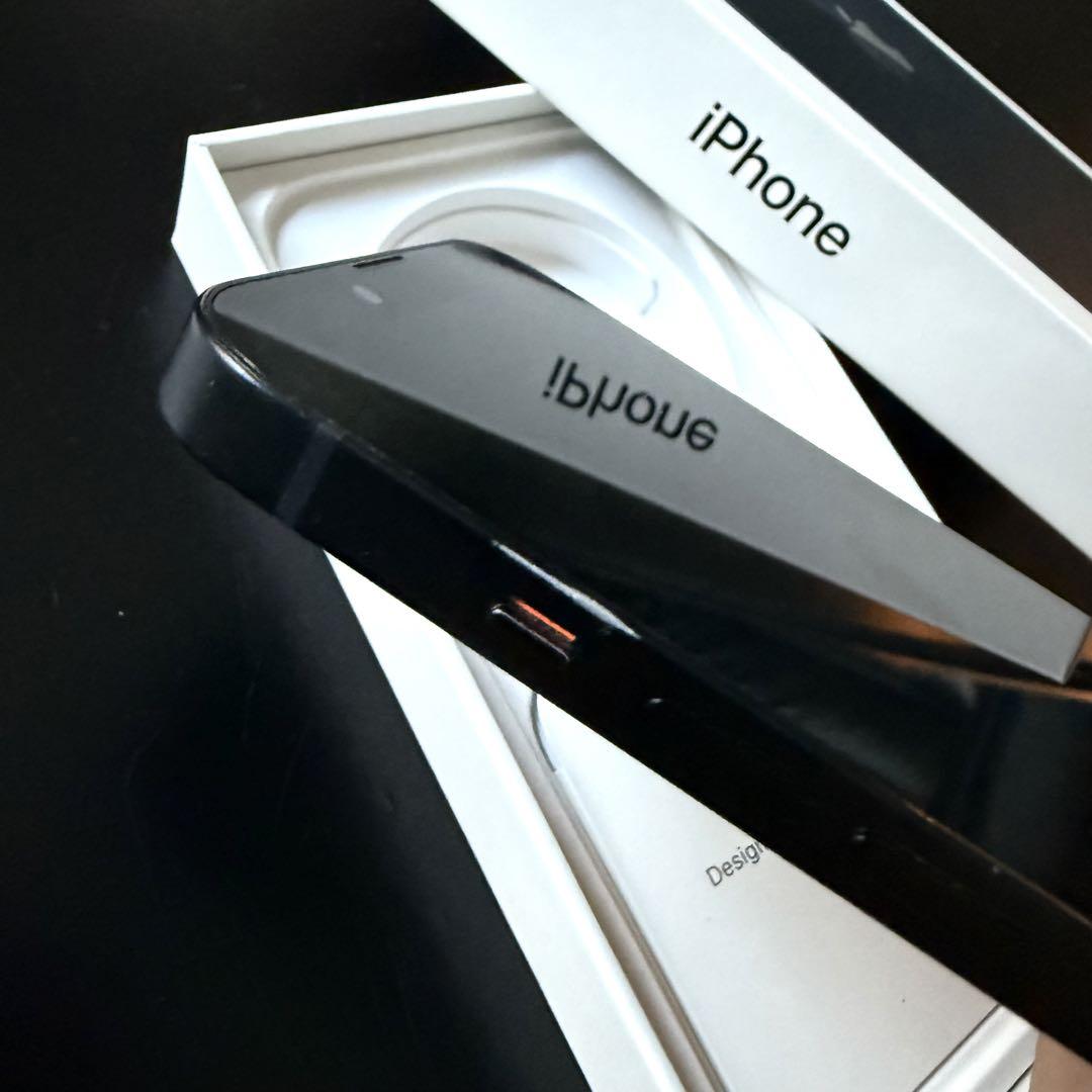Apple iPhone 13 512GBミッドナイト