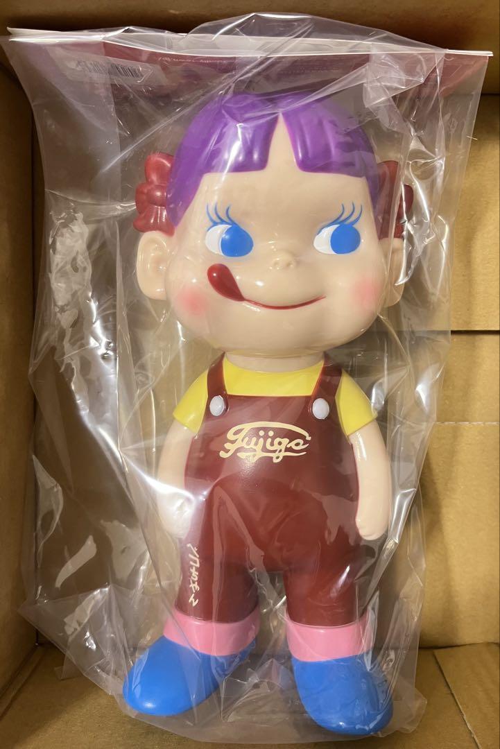 不二家 ソフビコレクション ペコちゃん ロングまつ毛新品、♥