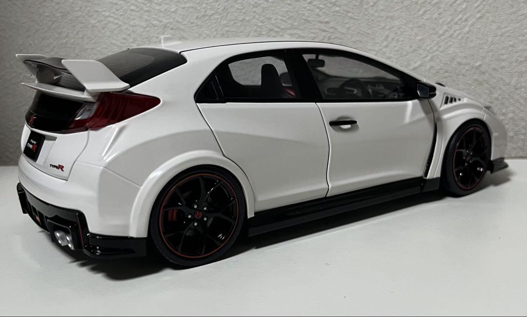 エブロ 1/18 シビック Type R 2015 絶版品