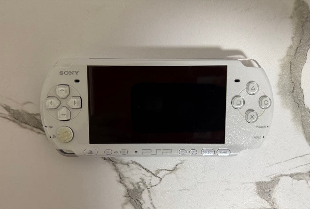 ︎ PSP 3000ホワイト 本体 ACアダプタ モンハン2Gソフト付きSONY UP786_INFO