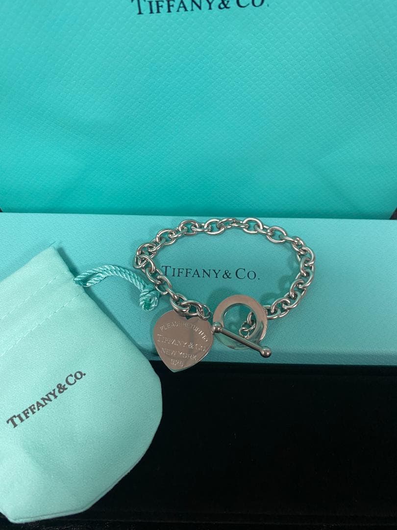 【美品】Tiffany & Co. ハートチャーム バングル