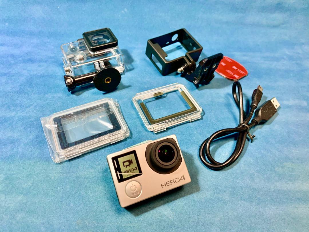 【完動品】HERO4 シルバーエディション＋純正防水ハウジング／他アクセサリ付属