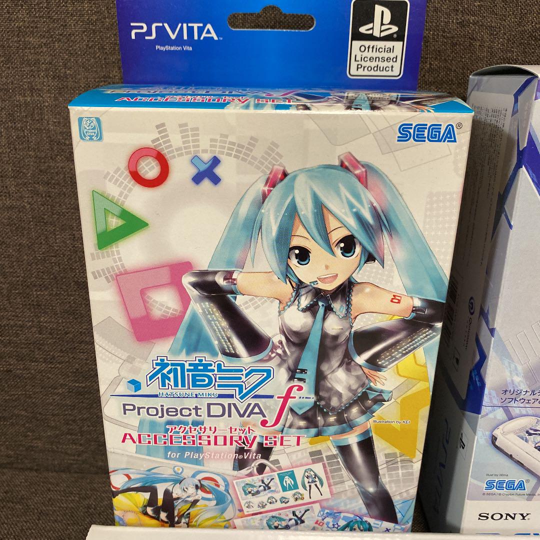 デザイン PlayStation®Vita Limited Edition 3… CyYGM-m34870928069 初音ミク などは