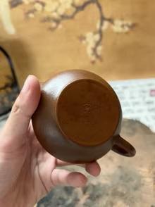 茶色陶器の持ち手付き壺 新品未使用品茶色 陶器製 茶釜 持ち手付き 中国製直径15㌢×20
