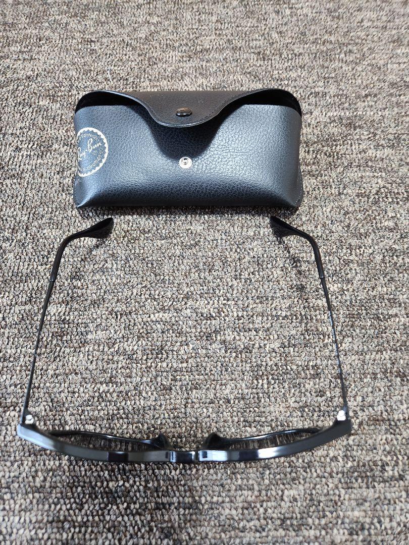 Ray-Ban　ブラックサングラス ケース付き