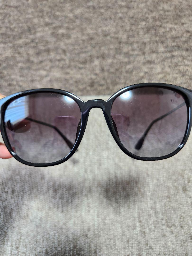 Ray-Ban　ブラックサングラス ケース付き