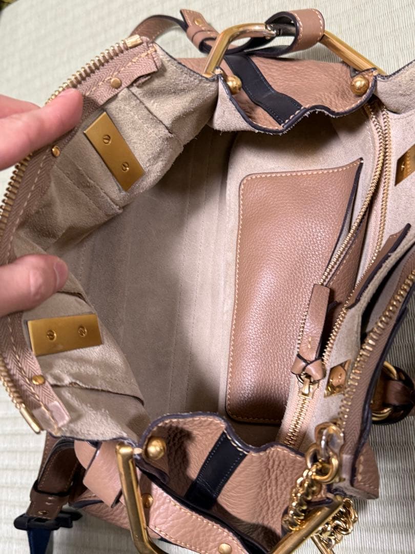 Chloé ベージュ レザー ショルダーバッグ Chloe ベージュ レザー ショルダーバッグ
