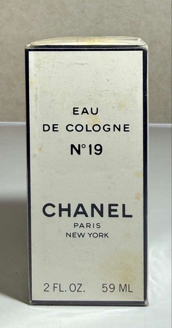シャネル N°19 オーデコロン 59ml CHANEL No.19