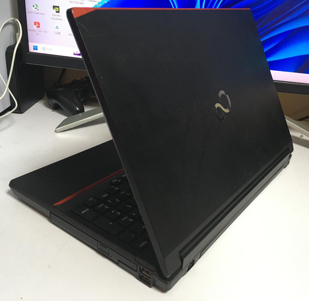 富士通 LIFEBOOK A573/G WindowsXP