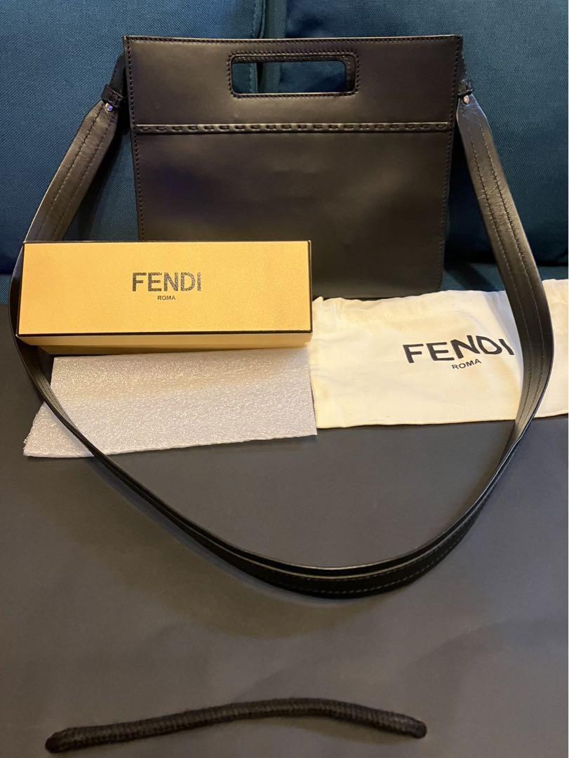 フェンディ ロゴショルダーバック