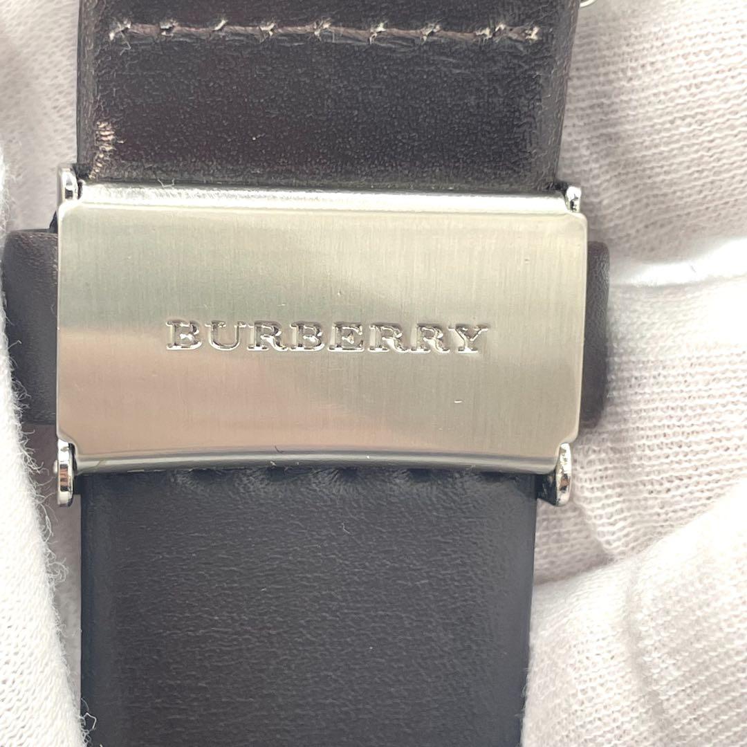 良品○バーバリー ベルト ロゴプレート シルバー金具 ロゴ刻印