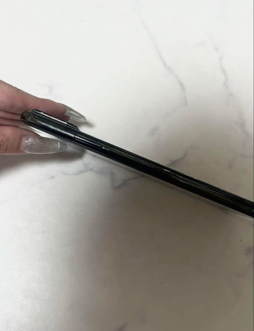 iPhone11ProMax 本体 ミッドナイトグリーン 64GB SIMドコモ