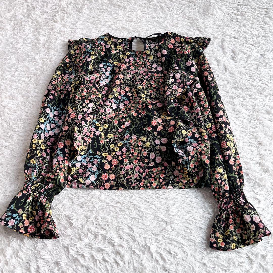 ザラベーシック ZARA スペイン製 ジャガード 花柄 フラワー 総柄 コート ZARA ザラベーシック 小花柄 長袖カットソー スペイン製 XS