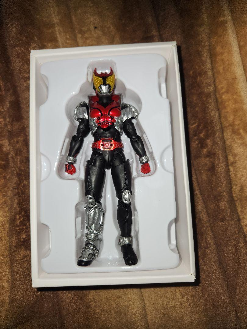 仮面ライダーキバ 真骨彫 フィギュアーツ S.H.Figuarts