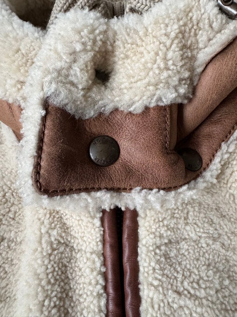 【お値下げ】モンクレール デラグランジ ムートン シェアリング ダウン 【お値下げ】モンクレール デラグランジ ムートン シェアリング ダウン