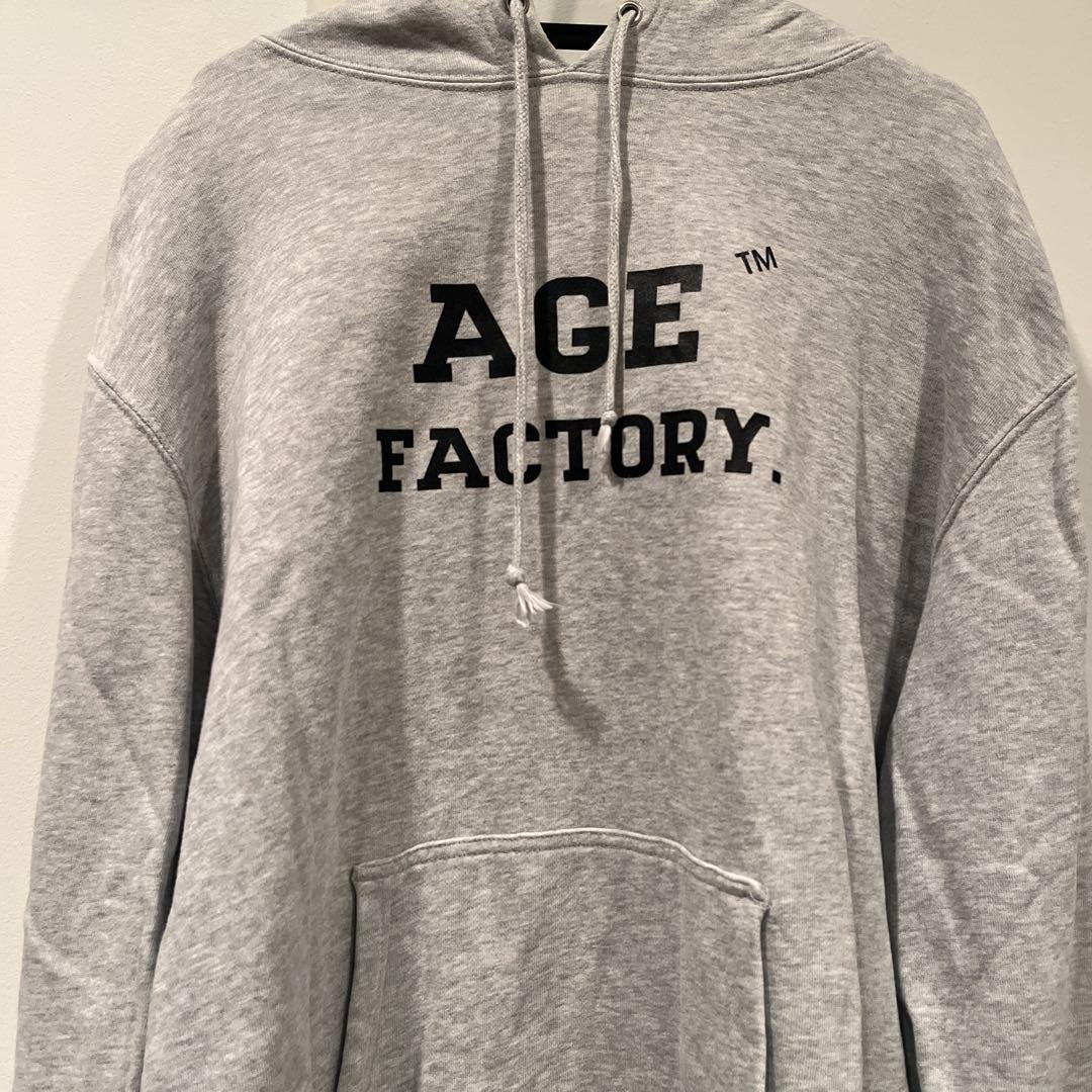 Age Factory グレー フード付きパーカー