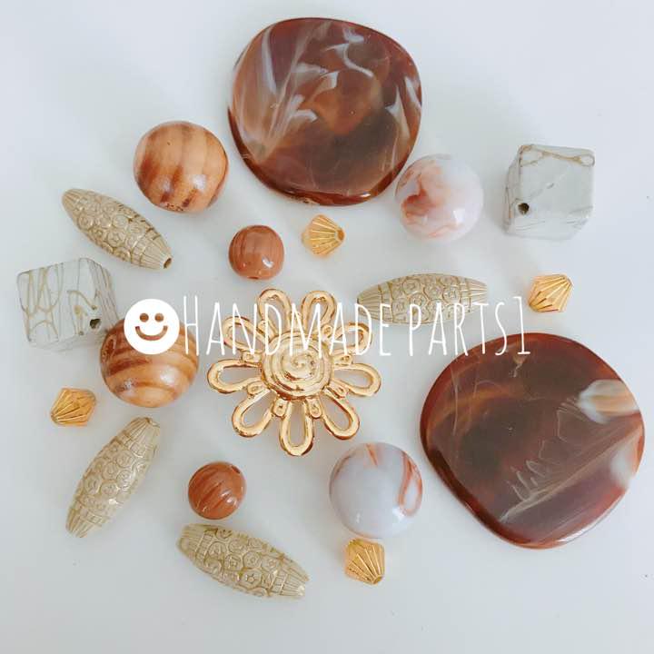 ☻ハンドメイドパーツアソート① www.elainefeliz.com