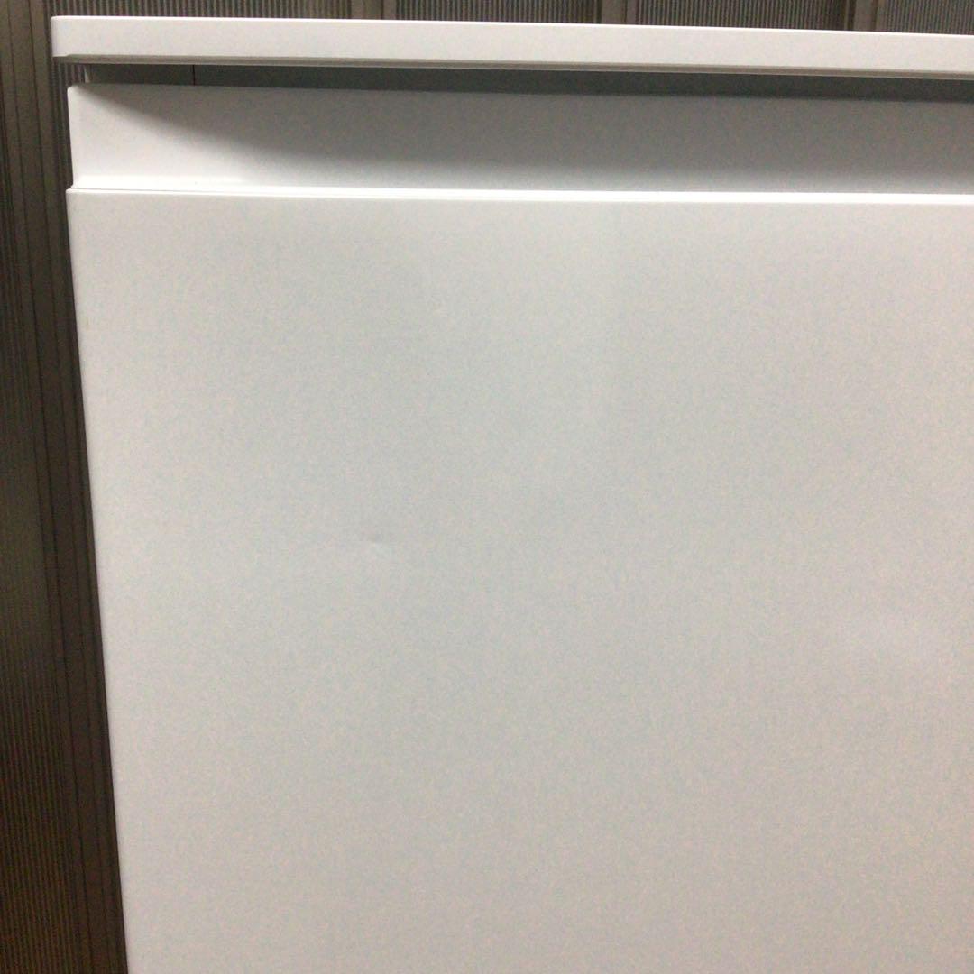 Hisense ノンフロン冷凍庫 HF-A61W - メルカリ