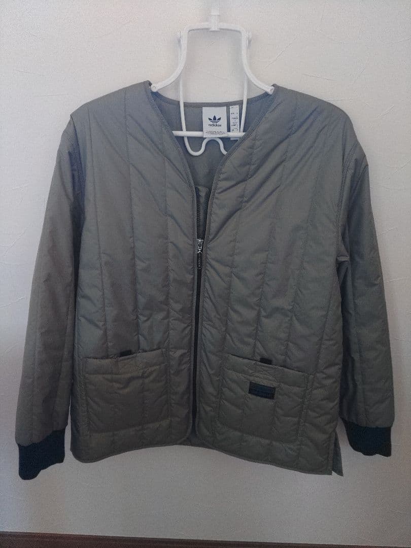 アディダス　キルティングジャケット