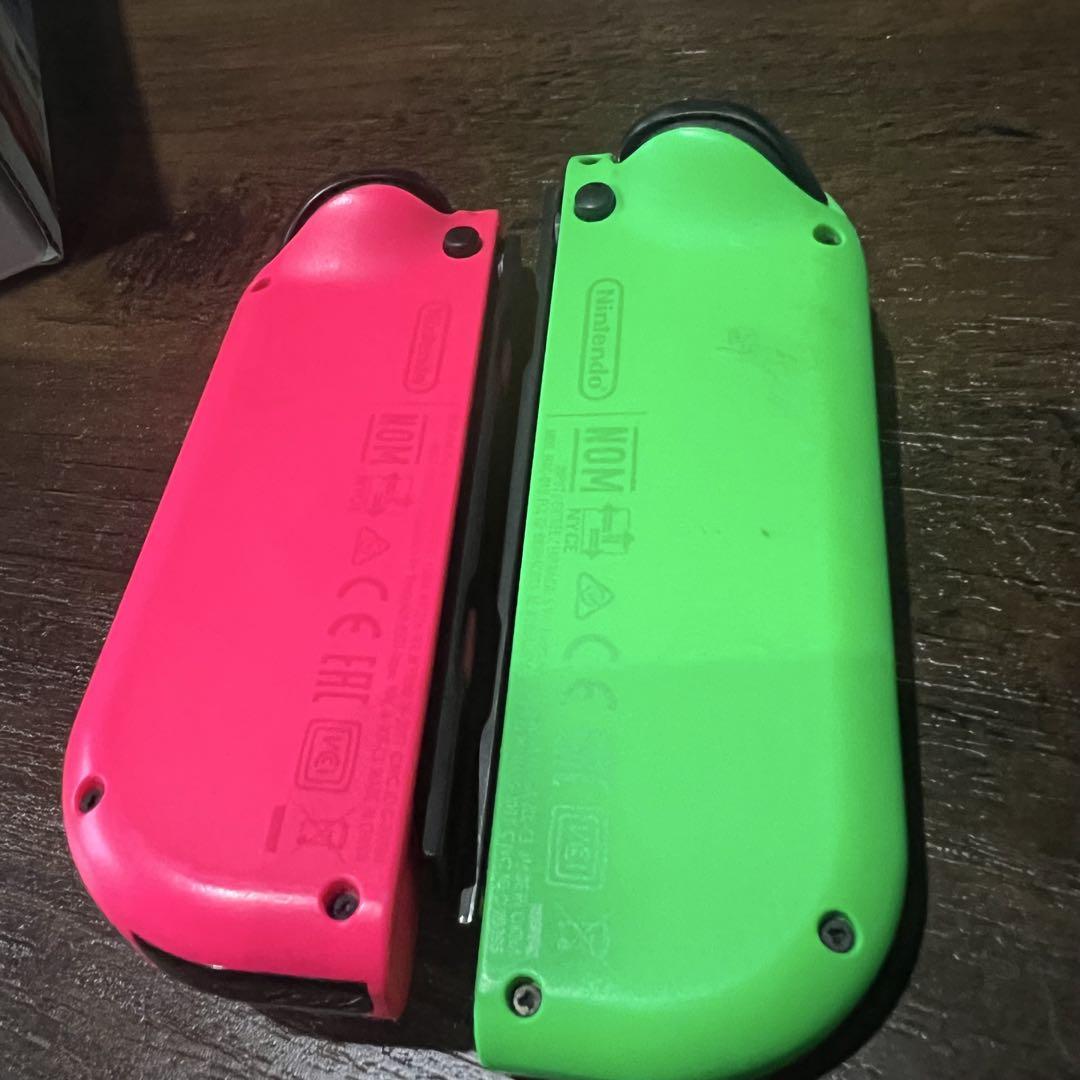 平*香様 Nintendo Switch 本体 スプラトゥーンカラー　スイッチ