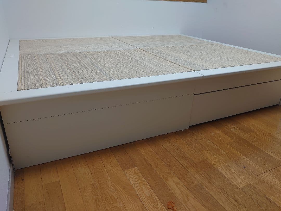 クイーンサイズ引き出し・跳ね上げ収納付畳ベッド飛騨フォレスト特注