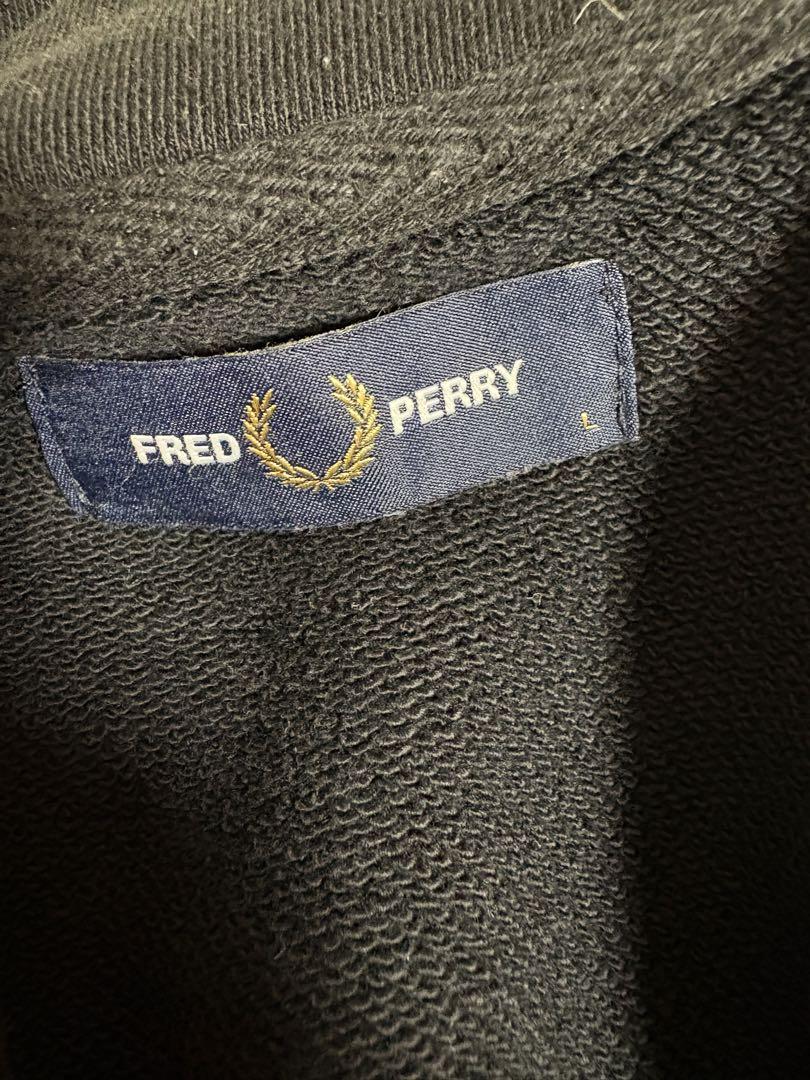 FRED PERRY ブラック ハーフジップ トレーナー