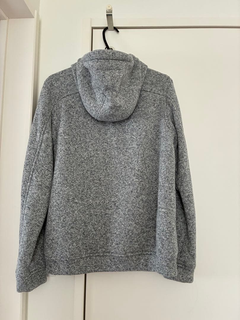 Patagonia インサレーテッド ベターセーターフーディ グレーサイズS