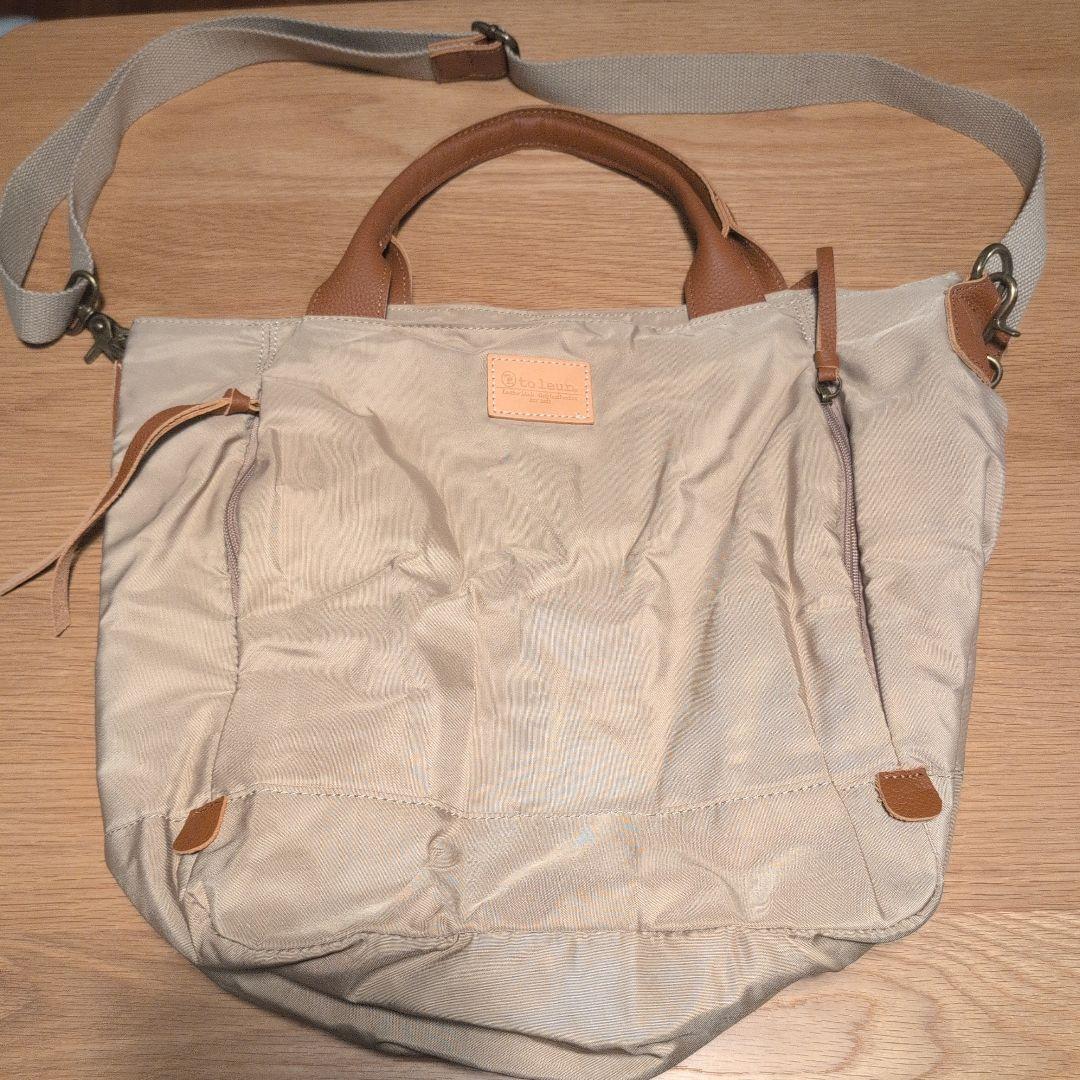 toleuro ベージュ ショルダーバッグ