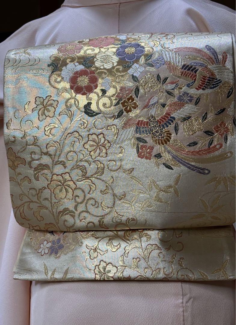 正絹　総刺繍　上品な色無地⭐️❣️