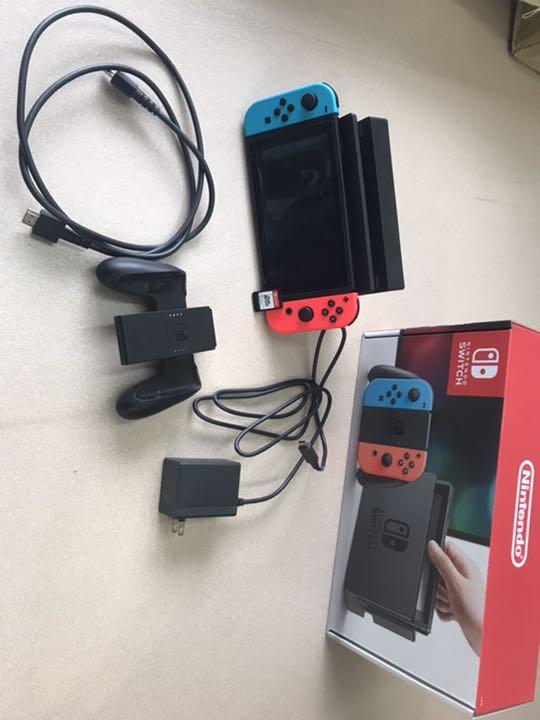 Switch本体、大乱闘ソフト