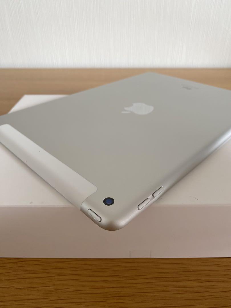 iPad第8世代　美品　32GB WiFi + Cellular