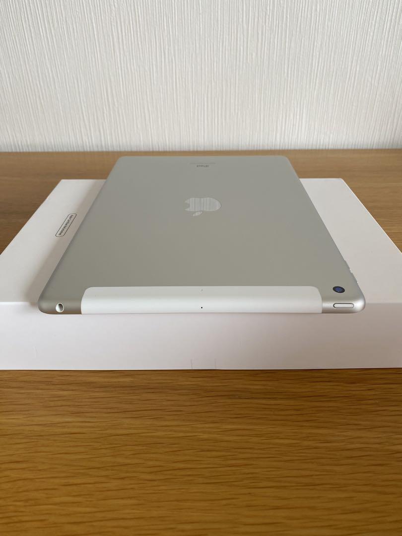 iPad第8世代　美品　32GB WiFi + Cellular