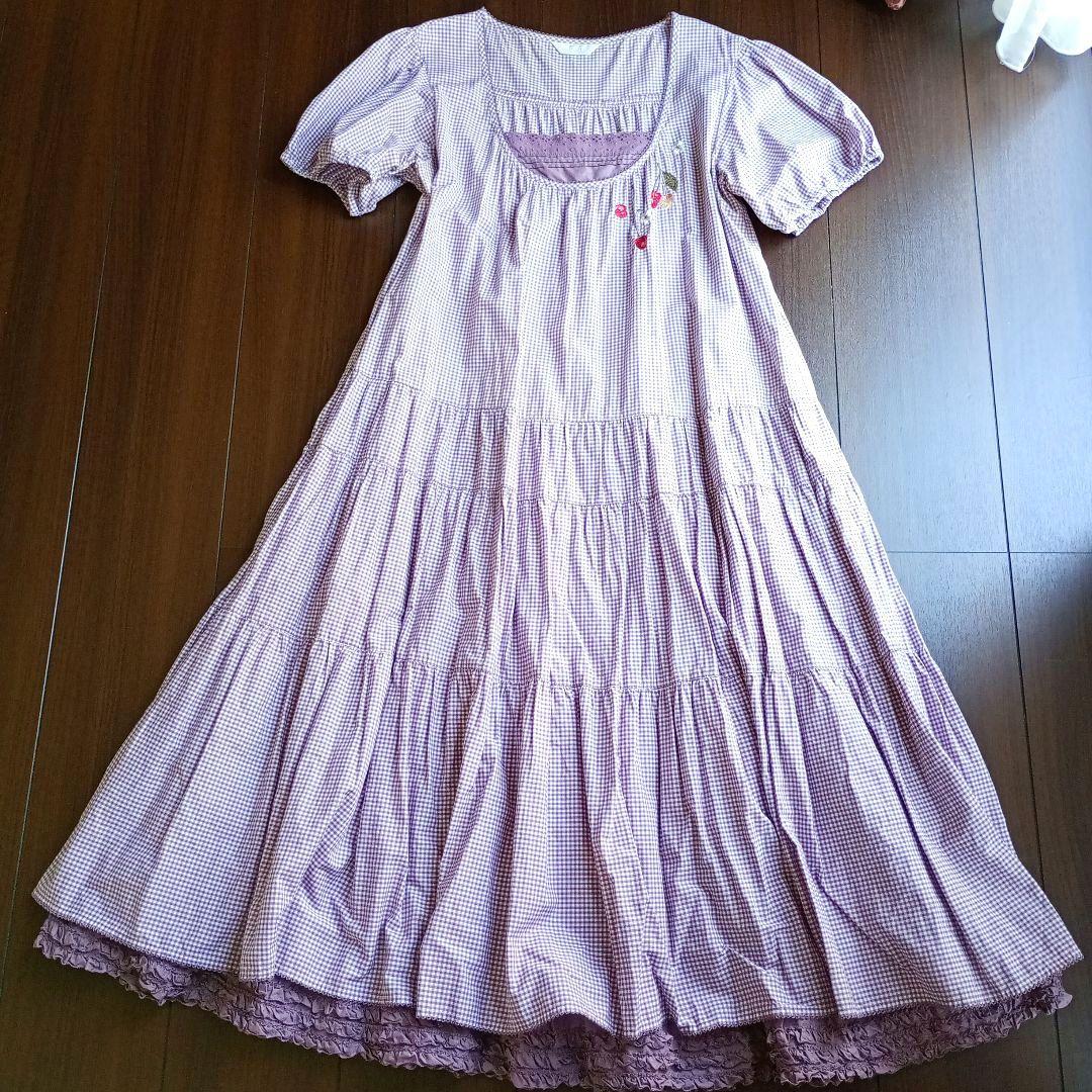 ピンクハウスのさくらんぼ刺繍ギンガムチェックティアードワンピースパープル