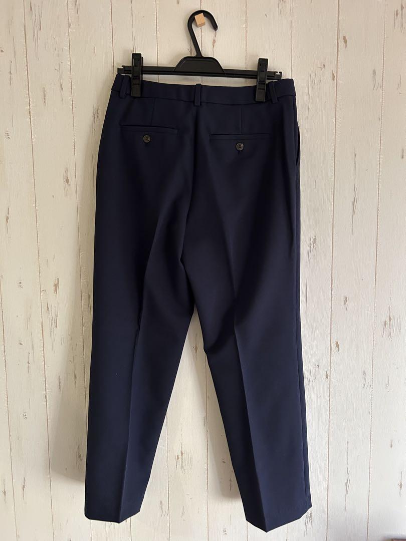 【未使用品】UNIQLO ユニクロ　感動　パンツセットアップスーツ