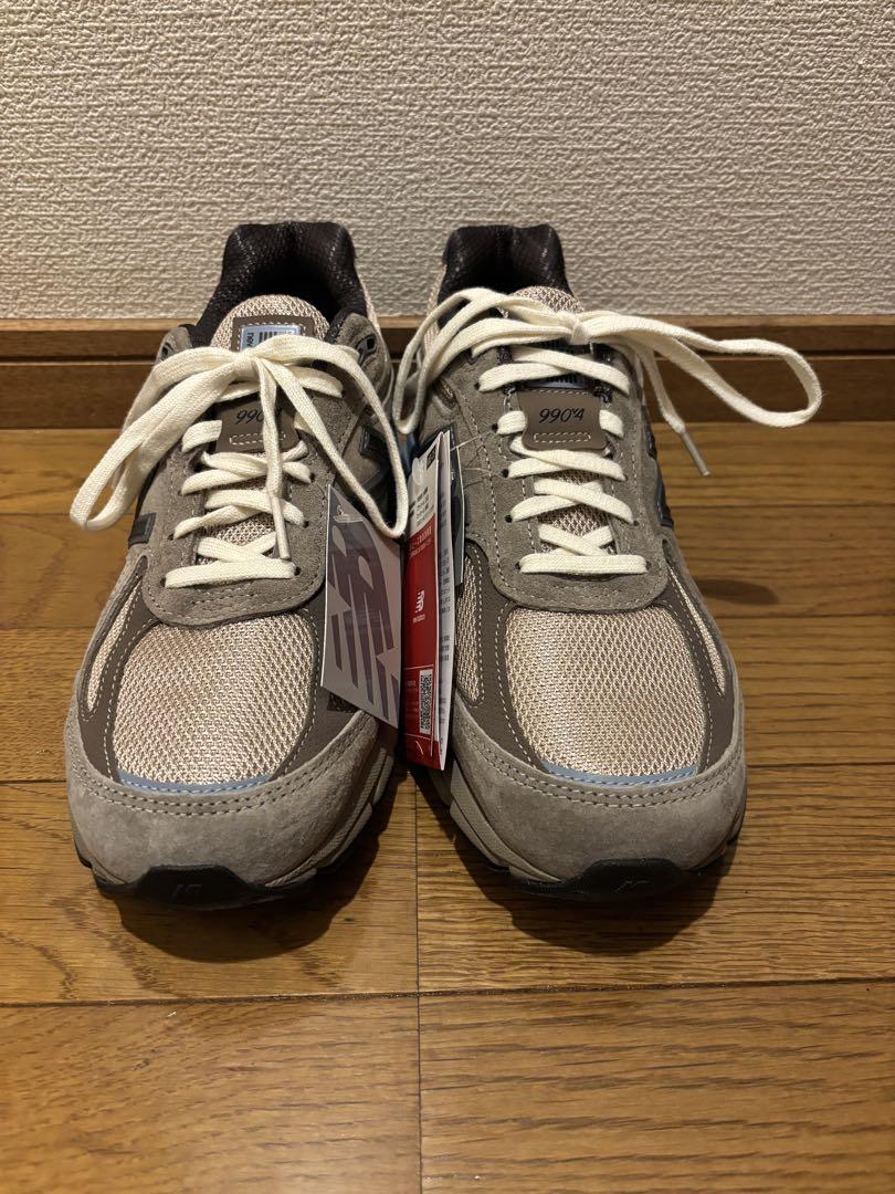 AURALEE×new balance 990v4