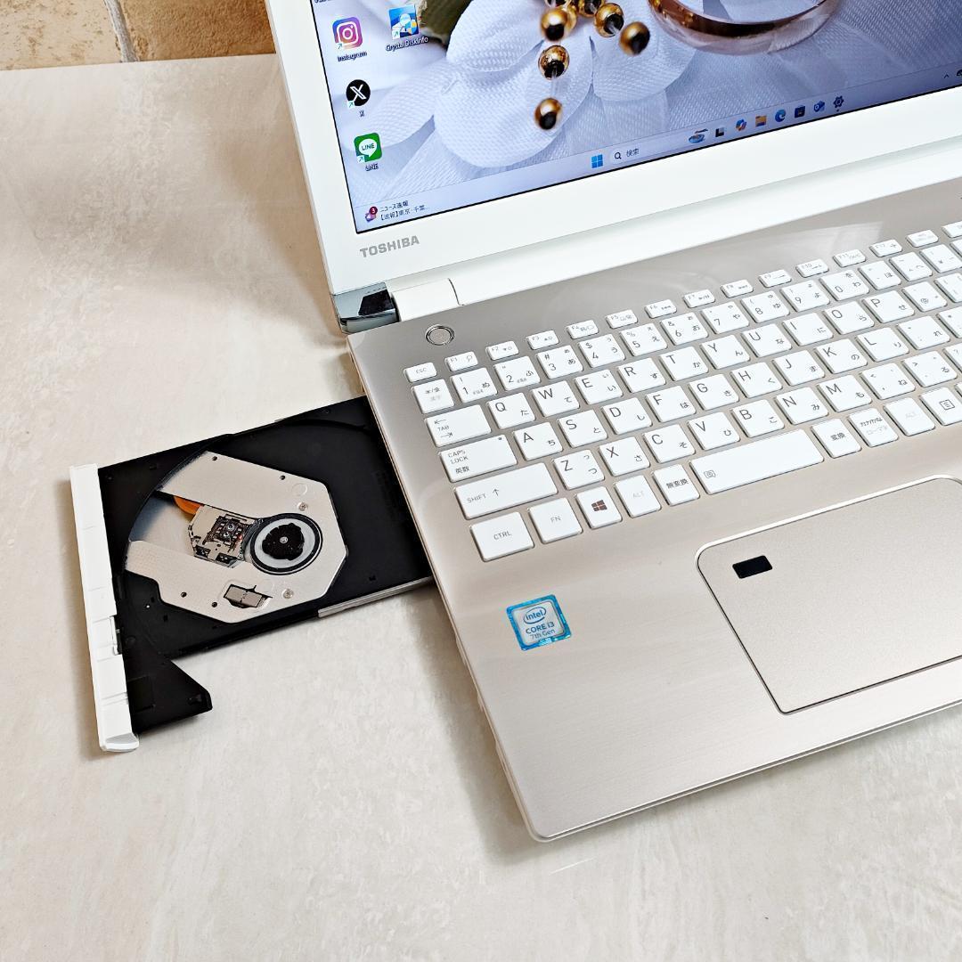 美品♥初心者安心♥即使用OK！メモリ8G✨Win11ノートパソコン✨T36 新品SSD☆初心者安心♥即使用OK！ Win11/i3 ノートパソコン✨J46