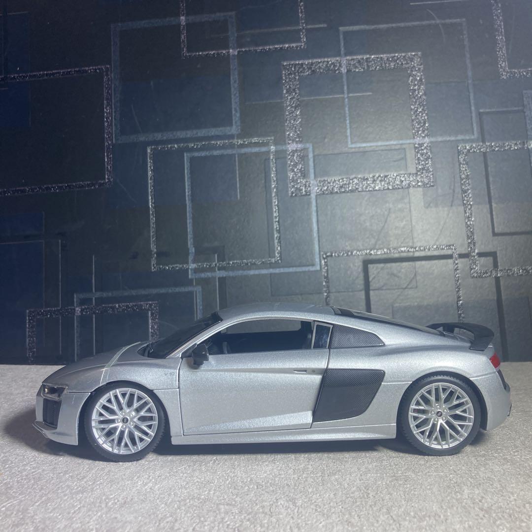 マイスト　Maisto Audi R8 V10 Plus アウディ　1-18