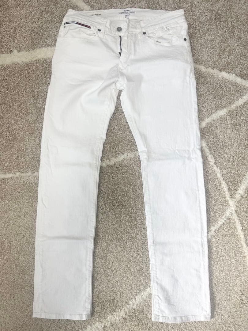 【新品】トミーヒルフィガー　デニム　メンズ