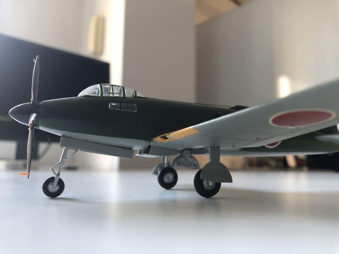R2Y景雲1/72モデル完成品、日本海軍試作偵察機です。 R2Y景雲1/72モデル完成品、日本海軍試作偵察機です。 - メルカリ